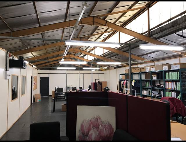 1,915M² FACTORY RENTED IN ELSIES RIVER INDUSTRIAL